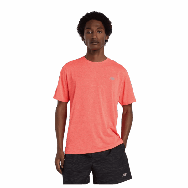 NEW BALANCE ATHLETICS RUN SHIRT Herren Urgent Red L