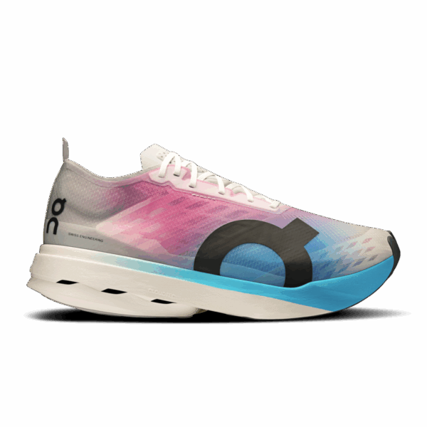 ON RUNNING CLOUDBOOM STRIKE Laufschuhe Damen White | Horizon 40
